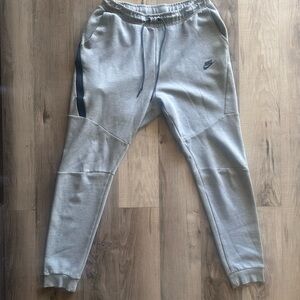 Nike tech Sweatpants (Used)